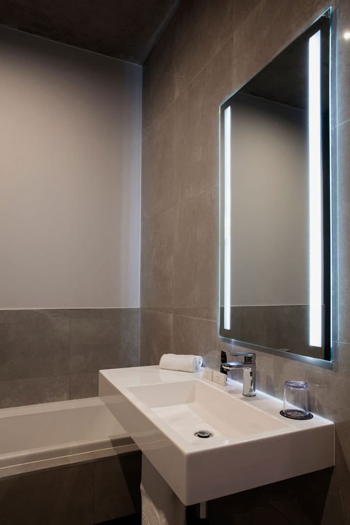 Melrose The Capital Hotels & Apartments