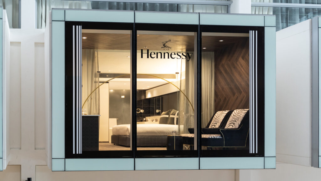 Hennessy Signature Pod