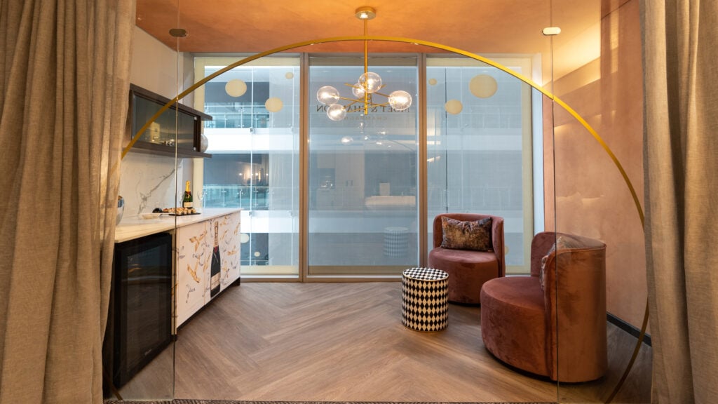 Moet & Chandon Signature Pod