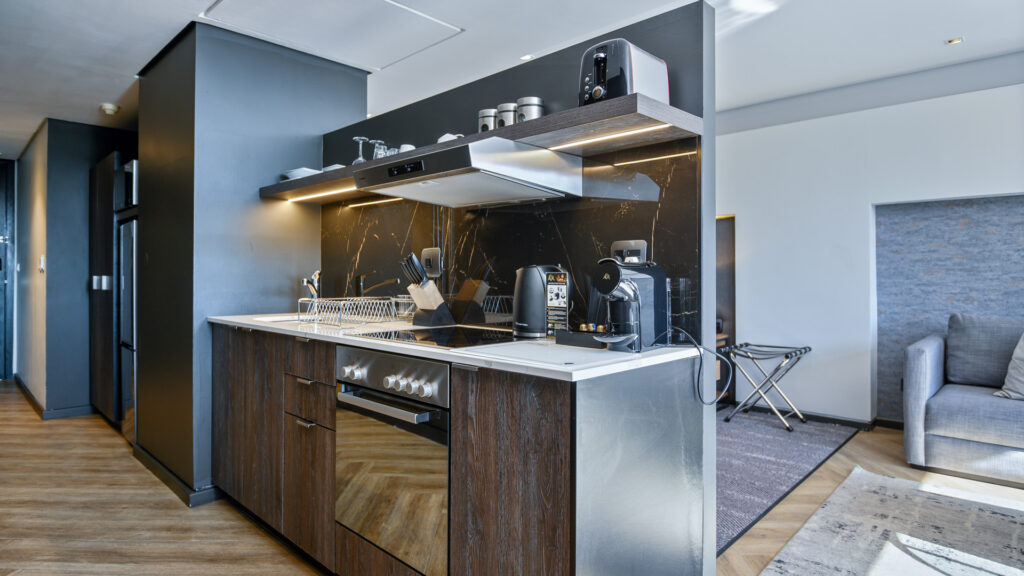 1 Bedroom Apartment