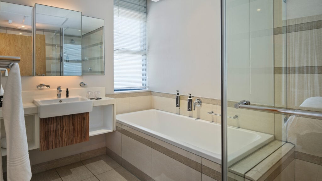 1 Bedroom Superior Apartment