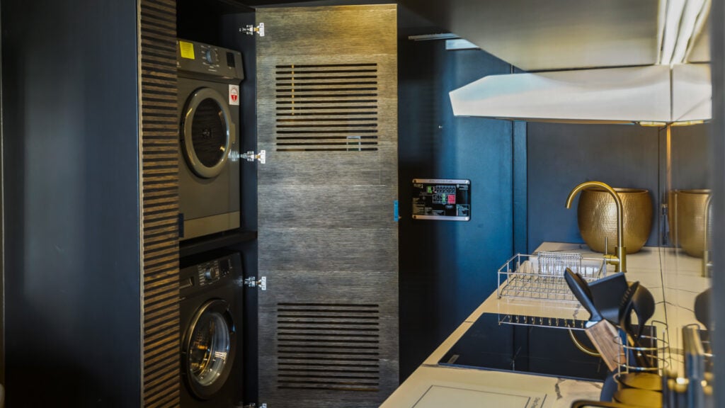 2 Bedroom Deluxe Apartment