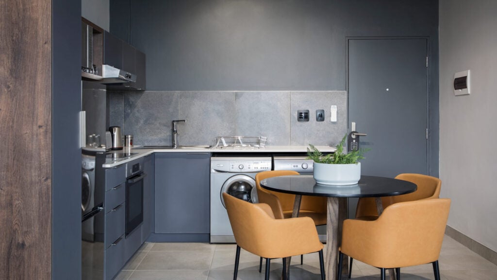 1 Bedroom Apartment