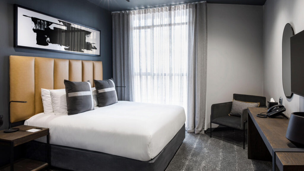 Mbombela_Standard-Room-(5)