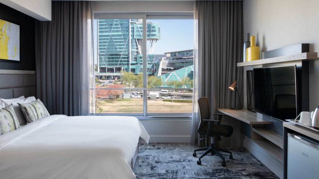 Menlyn_Executive-Room-(2)