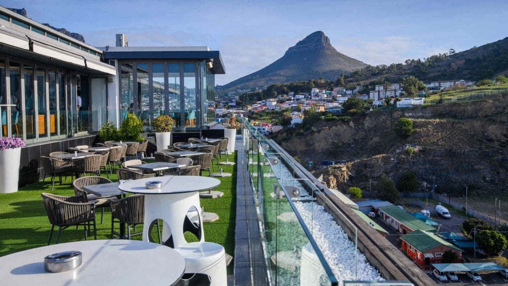 Mirage_Exterior-and-Interior–(29)