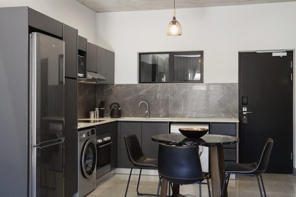 THE CAPITAL MELROSE_One Bedroom Dinning Area_resized